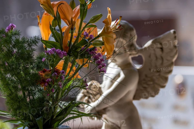 Angel figure