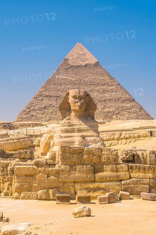 The Great Sphinx of Giza and whence the pyramids of Giza. Cairo