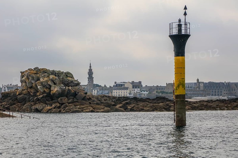 Offshore rock between the island of Ile de Batz in the English Channel and Roscoff