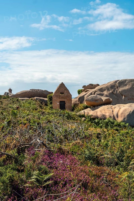 Old stone dwelling along Lighthouse Mean Ruz