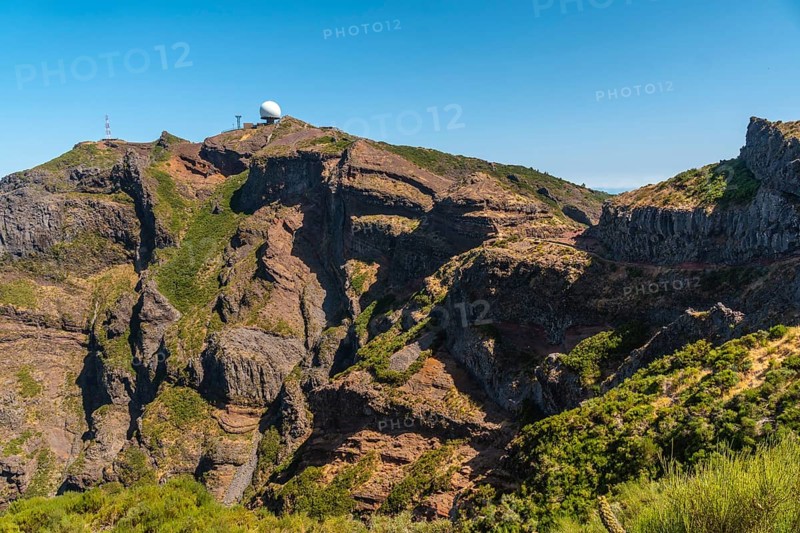 View of Pico do Arieiro from Ninho da