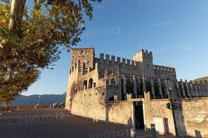 Scaliger castle and medieval city wall in the evening light