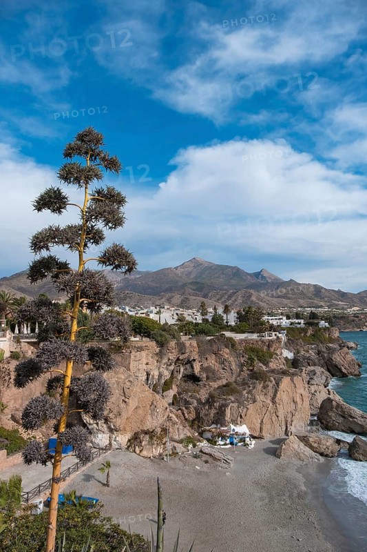 View of the coast from the Balcon de Europa