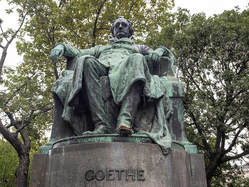 Goethe Monument in front of Stadtpark