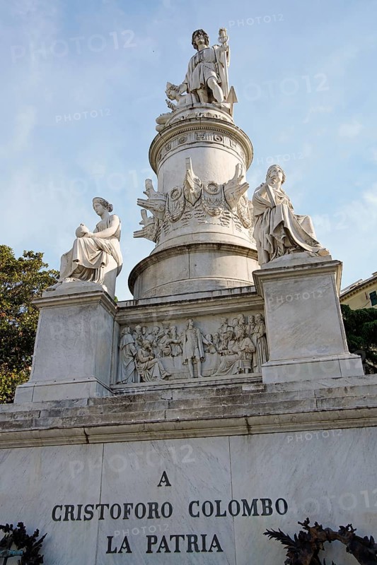 Monument to Christopher Colombus in Piazza Acquaverde