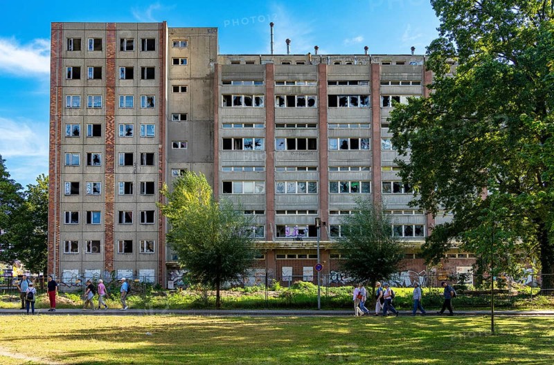 Prefabricated building demolition house