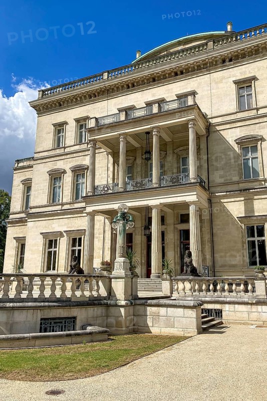 Representative portal with two-storey columned superstructure Columned portal from exit to garden Garden exit of Villa Huegel former residence of Krupp family in Essen Bredeney