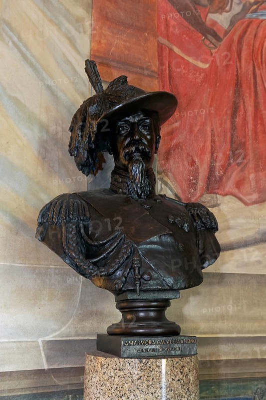 Bronze bust of General Alessandro La Mamora