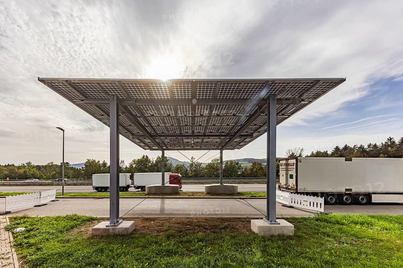 Solar roof on the A81 motorway at the Hegau-Ost service area. However