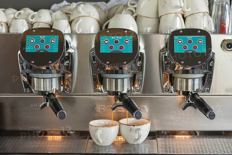 Seven-port machine