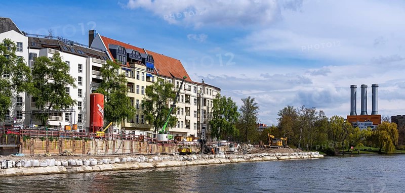 Construction work on the bank of the Spree