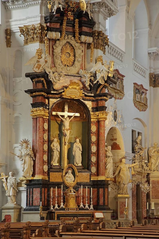 Altar with crucifix of the baroque St. Martin's Church