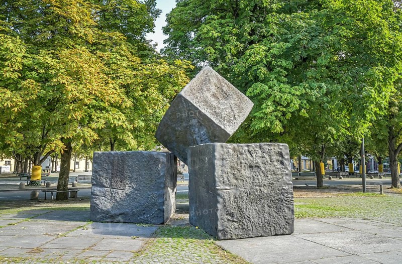 Memorial to the Victims of National Socialism by Elmar Daucher