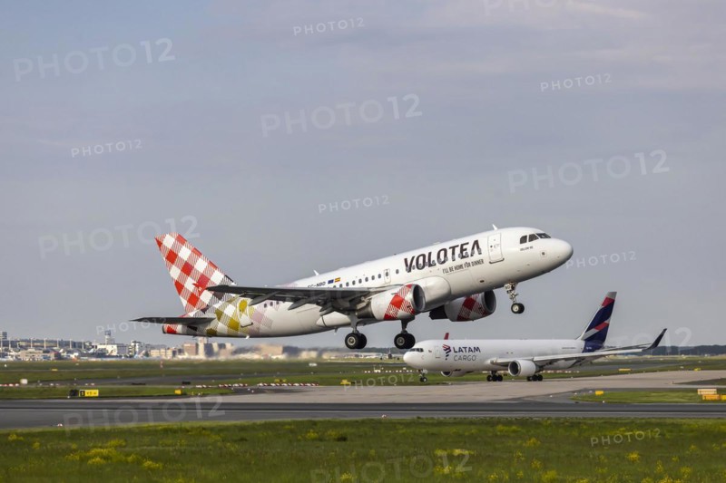 Aircraft on take-off. EC-NBD