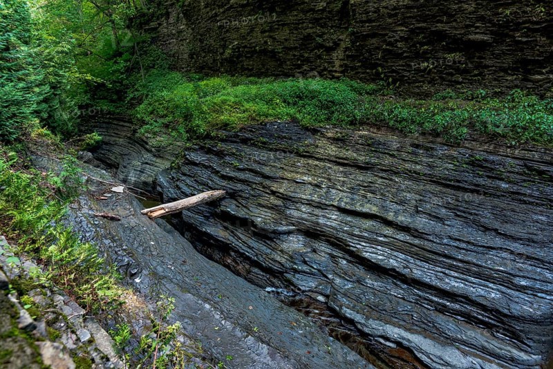 Watkins Glen State Park: Gorge Trail entrance and tunnel