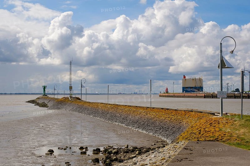 Lighthouse at the east pier