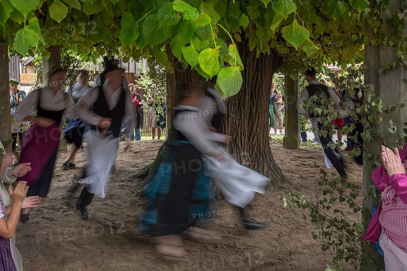 Kirchweih dance couples dancing around the dance lime tree