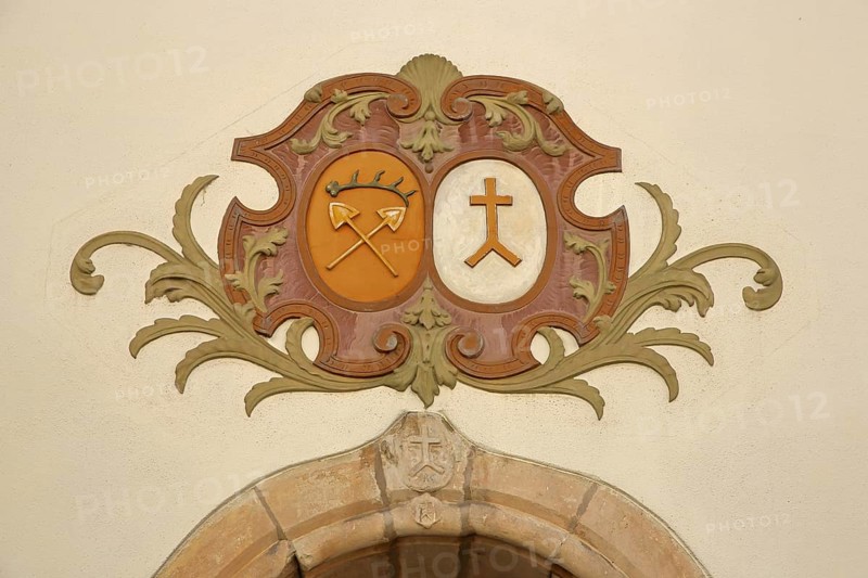 City coat of arms on the Pfruendnerhaus