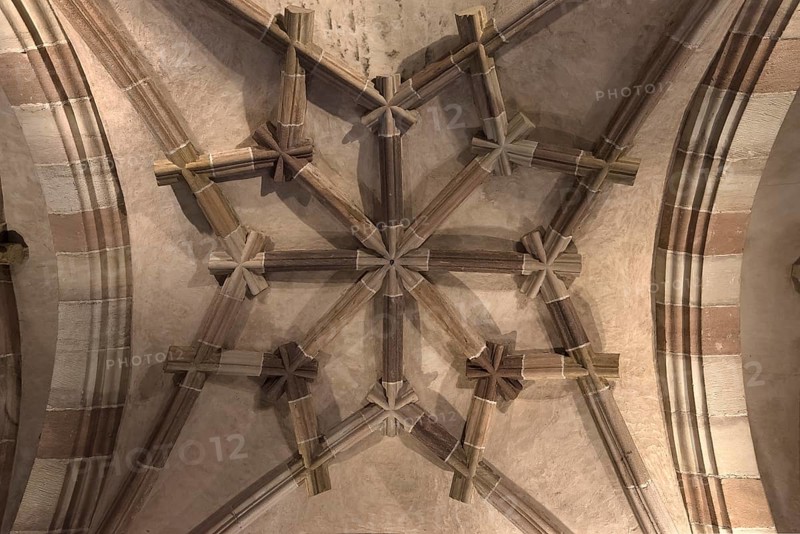 Historic ceiling vault in the entrance hall of the Pellerhaus