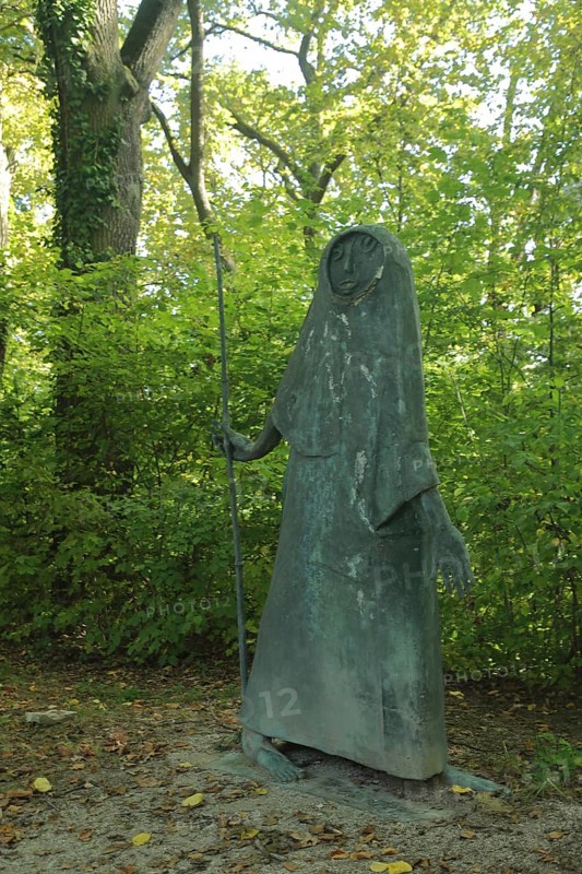 Sculpture hiker Abraham by Heinrich Kirchner 1957