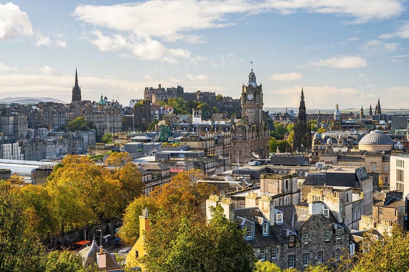 View from Calton Hill of the historic Old Town with the Edinburgh Castel