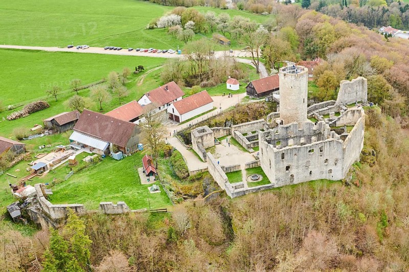 Aerial view of the area around Neumarkt and the castle ruins of Wolfstein