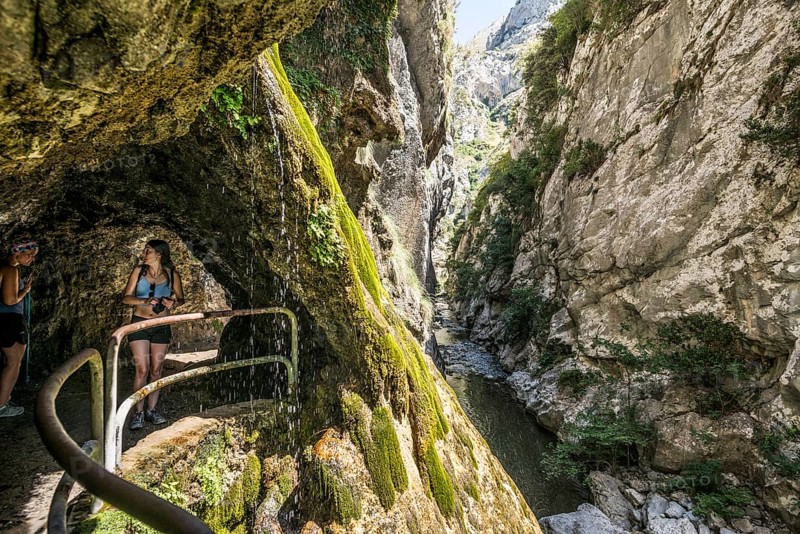 Hiking trail through the Cares Gorge