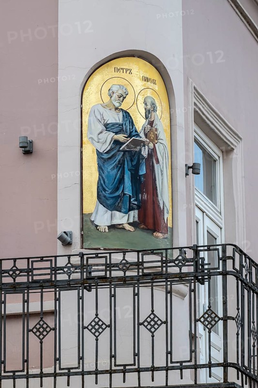 Image of a saint on a house in the old town