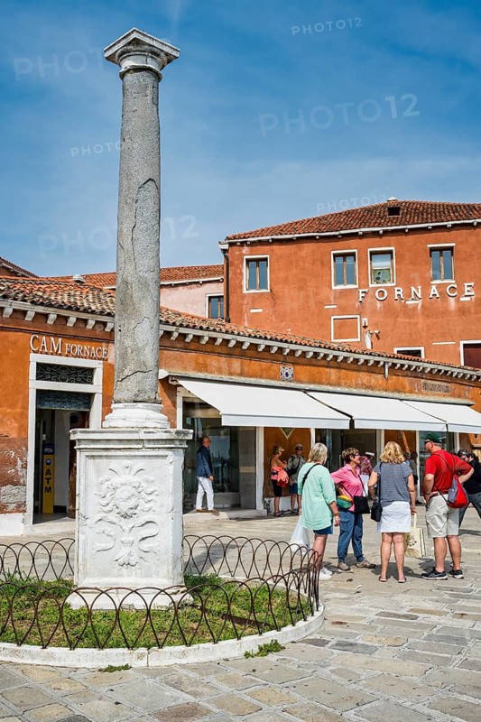 Column on Piazzale Colonna