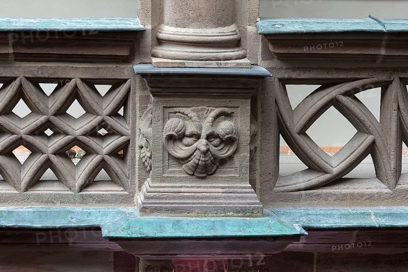Grotesque on a column in the Pellerhof