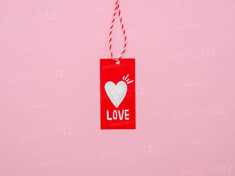 Front view hanging love tag