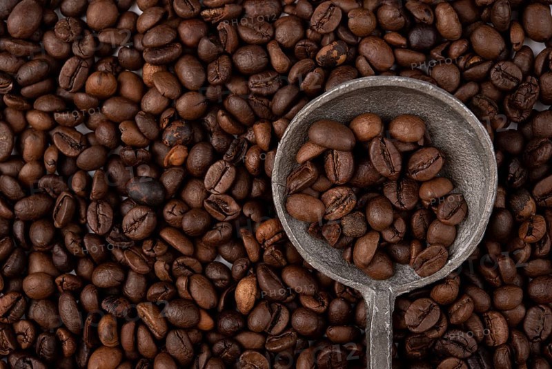 Close up roasted coffee beans_2
