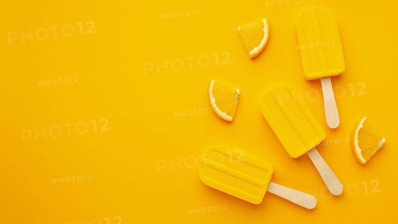 Copy space yellow flavoured ice cream