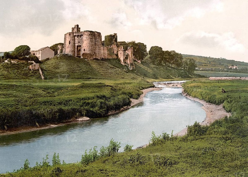 Kidwelly Castle