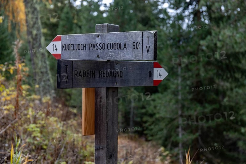 Signpost to the Kugeljoch