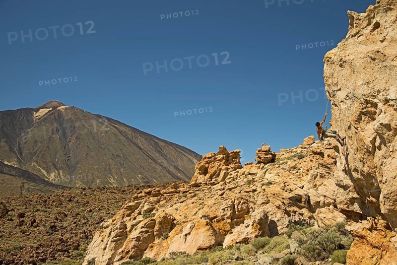 Climbers at the Piedras Amarillas