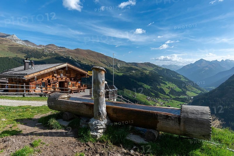 Lattenalm snack station
