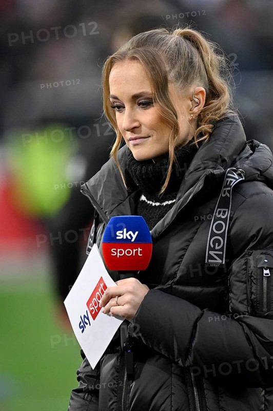 Sports presenter Nele Schenker SKY Sport interview