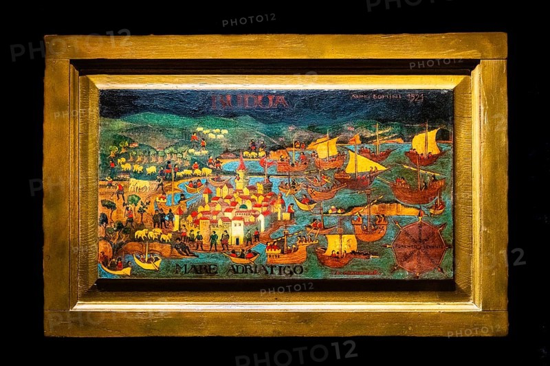 Paintings in Santa Maria Punta right by the sea