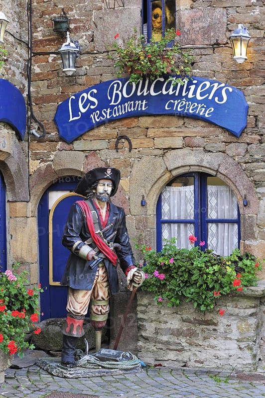 Pirate in front of restaurant at Le Conquet