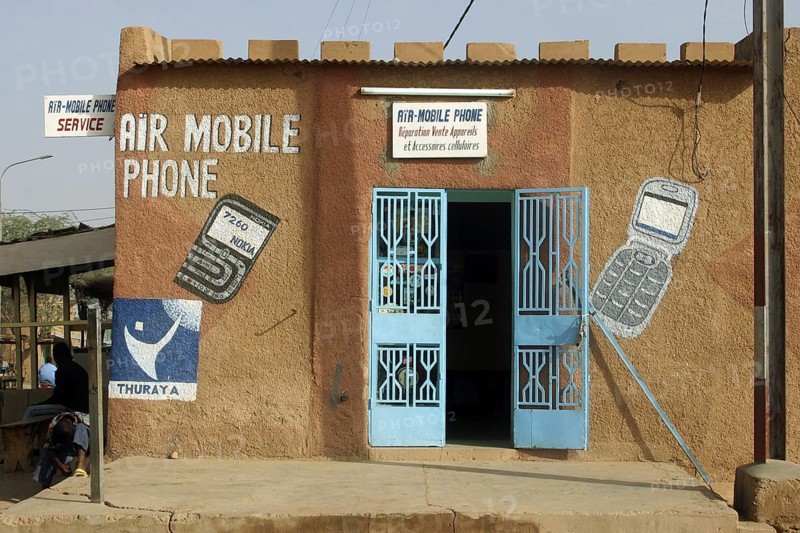 Air mobile phone repair shop in the city Agadez