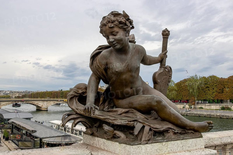 Female sculpture on Pont Alexandre III