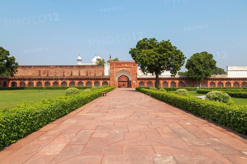 Agra Fort is a historical fort in the city of Agra in India