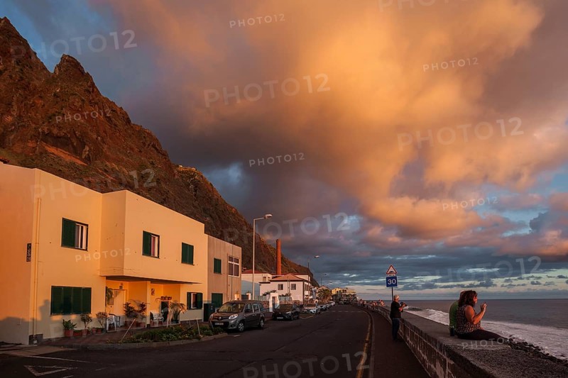 Coastal road with houses in Paul do Mar