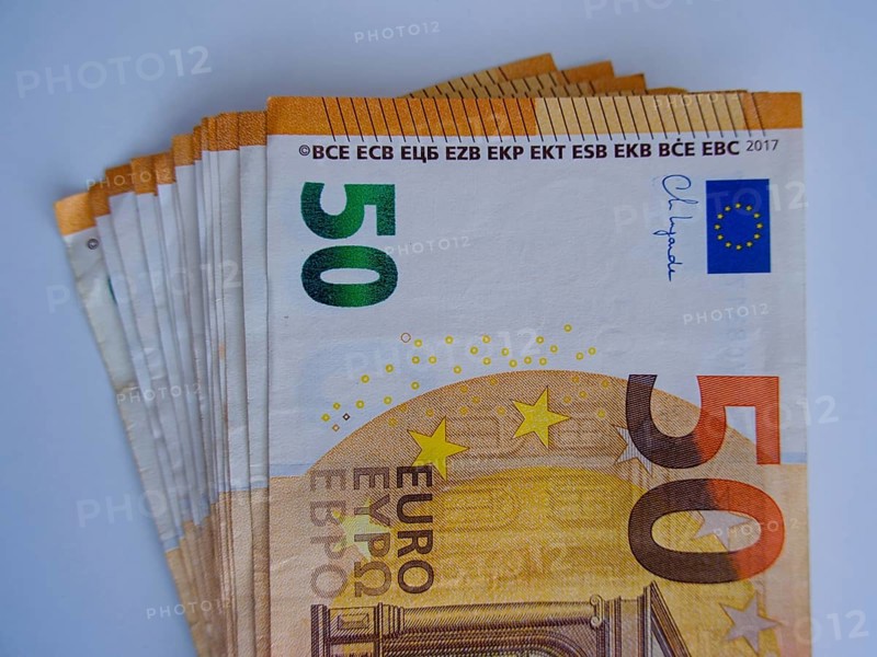 Symbol photo on the subject of cash