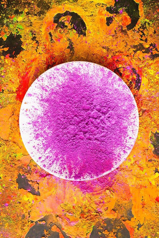 White plate with purple powder table
