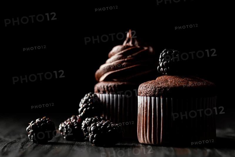Arrangement delicious chocolate sweets 3