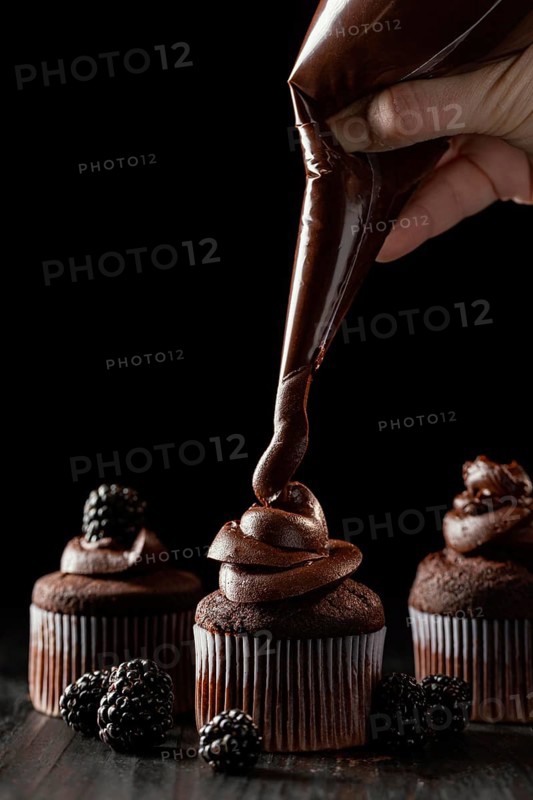 Arrangement delicious chocolate sweets 4