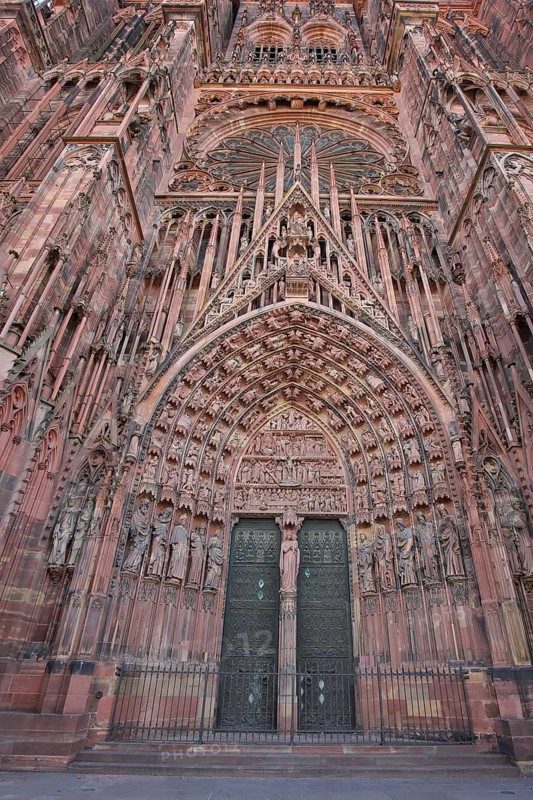 Main portal with tympanum