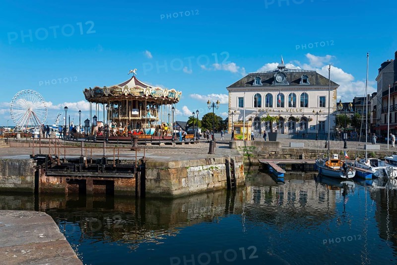 Harbour basin